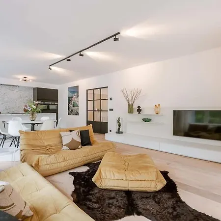 Casiola - Modern 3-bedroom With Family-friendly Touches Apartamento *