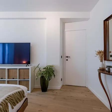 Casiola - Modern 3-bedroom With Family-friendly Touches Apartamento *