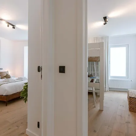 Huswell - Modern 3-bedroom With Family-friendly Touches * Ostend
