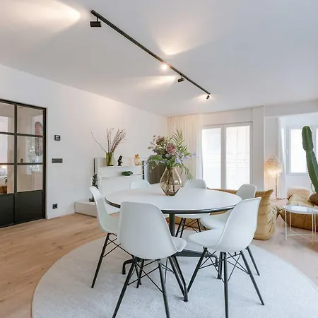 Huswell - Modern 3-bedroom With Family-friendly Touches Ostend